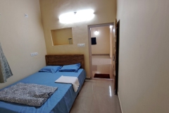 Room2-Bed-Front-View