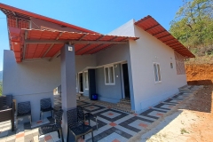 Side-Entrance